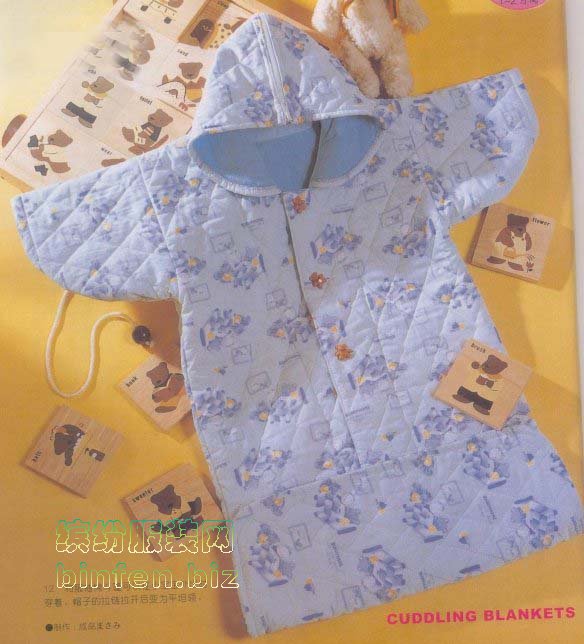 新生婴儿穿的棉斗篷/连帽睡袋裁剪图和制作方法